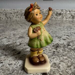 M.J. Hummel Club Figurine  Goebel Germany 793 Forever Yours 1994 Initialed
